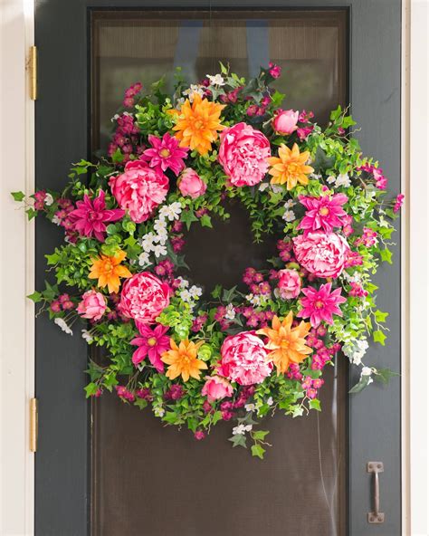 are fake wreaths outdoor safe